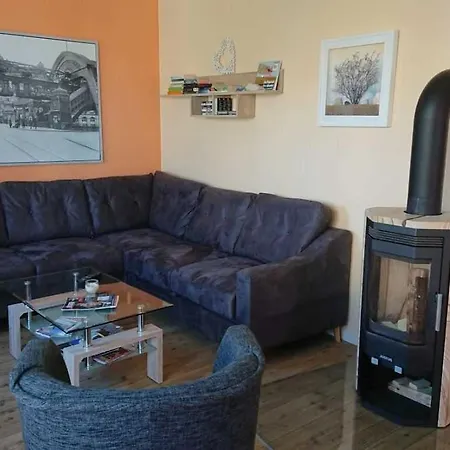 Apartment 1 In *