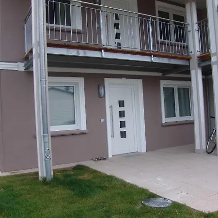 1 In Apartment *